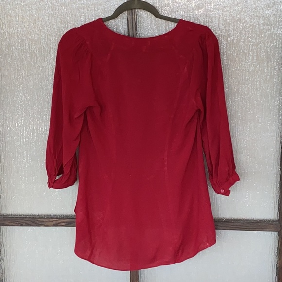 Vanessa Virginia top with 3/4 length sleeves in size 4-6 in holiday red. - Picture 3 of 3